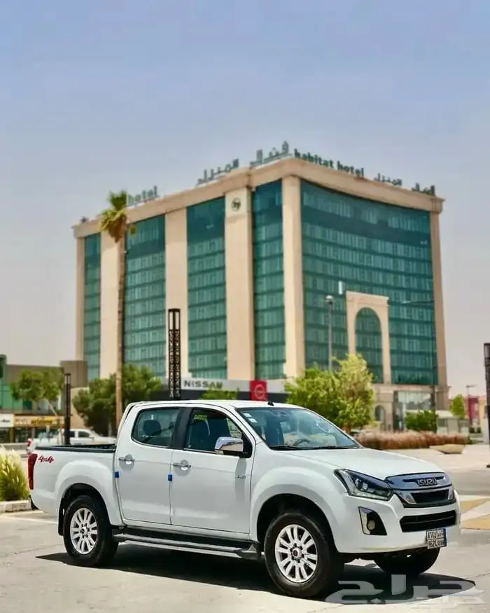 ايسوزو ديماكس LS دبل موديل 2020 0