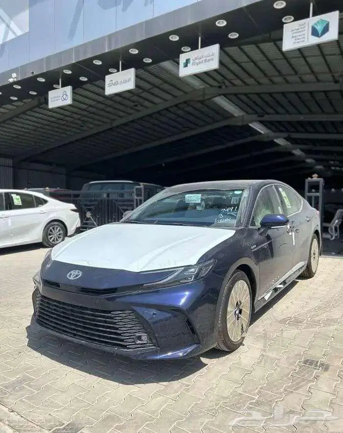 تويوتا كامري LE هايبرد 2025 15