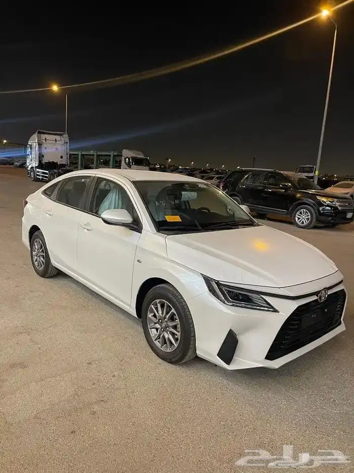 يارس 2026 ابيض فضي اسود 0