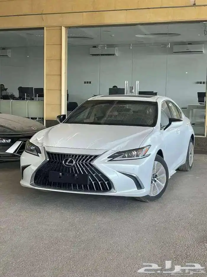 لكزس ES 300 فئة AH هايبرد خليجي 2025 متوفر الحسن 0