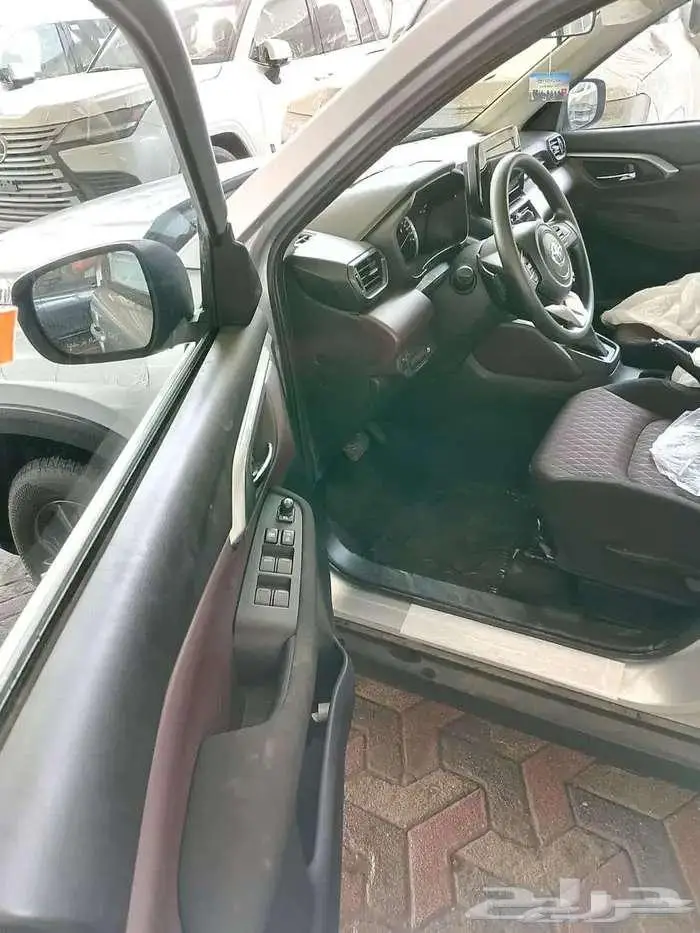 تويوتا اوربان كروزر GL2026 ستاندر فضى 4