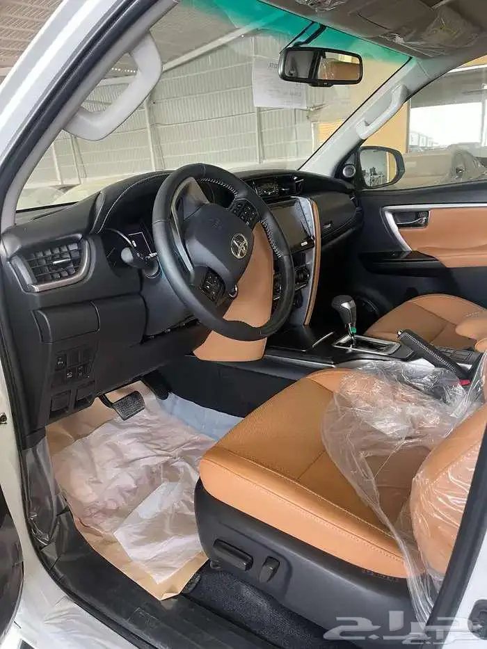 فورتشنر VX3 بنزين 6 سلندر فل كامل خليجي 2025 متوفر لدى الحسن 5