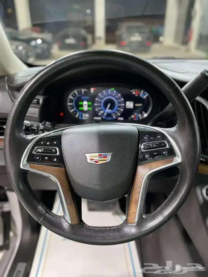 اسكاليد بريميوم - 2020 - 83.000KM 10