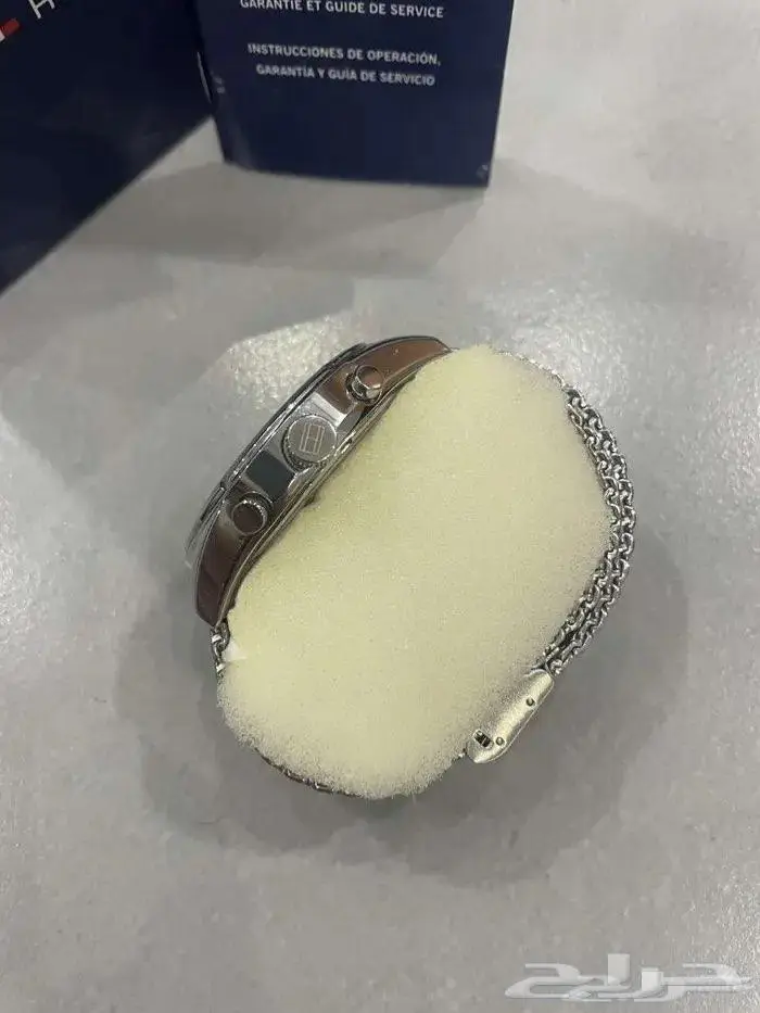 ساعة تومي Tommy Hilfiger رجالي ستيل مع كامل اغراضها 3