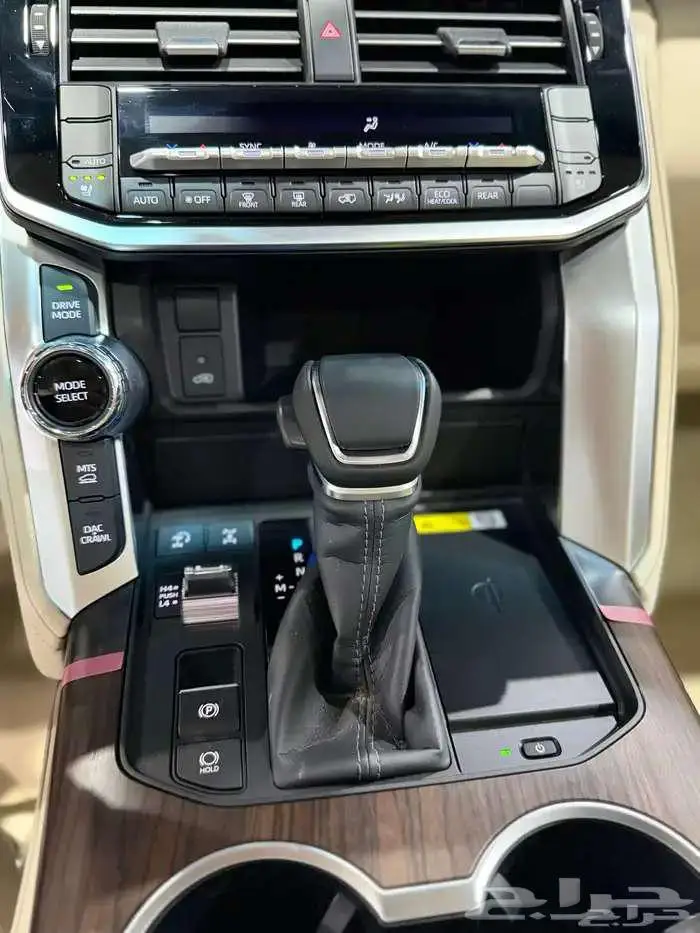 لاندكروزر جي اكس ار L5 خليجي شاشات رادار 2025 نظام 50-50 12