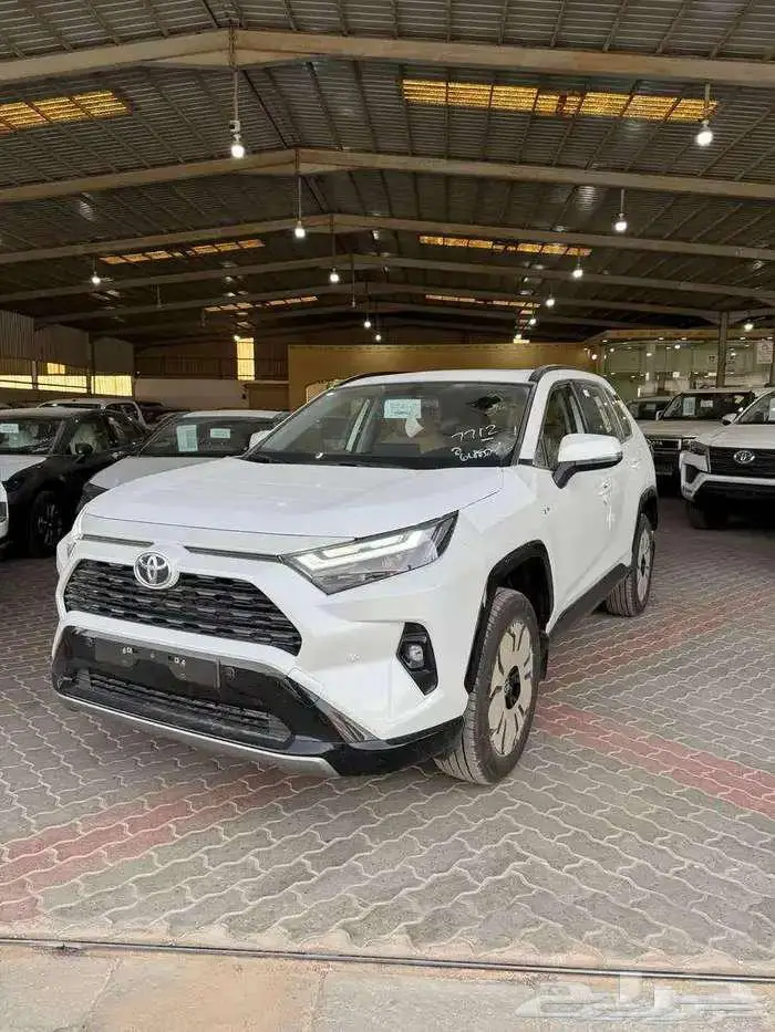 تويوتا -راف فور- فتحه- XLE- هايبرد- 2025-بطاقه -كاش - اقساط 0