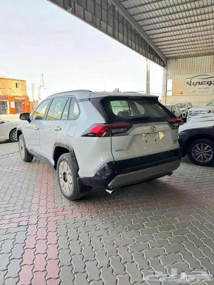 تويوتا -راف فور- فتحه- XLE- هايبرد- 2025-بطاقه -كاش - اقساط 1