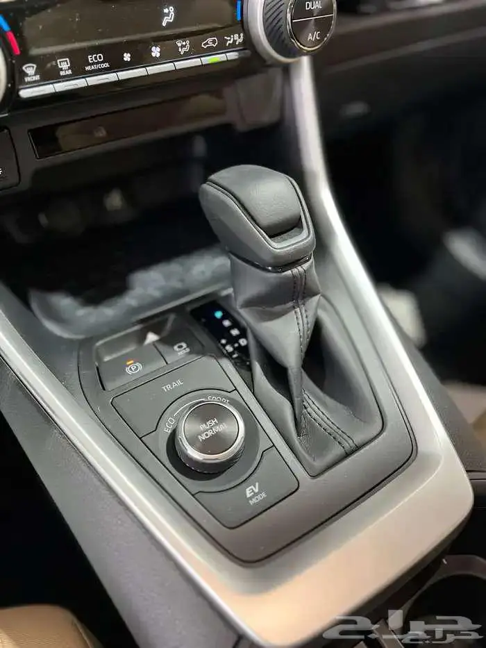 تويوتا -راف فور- فتحه- XLE- هايبرد- 2025-بطاقه -كاش - اقساط 9