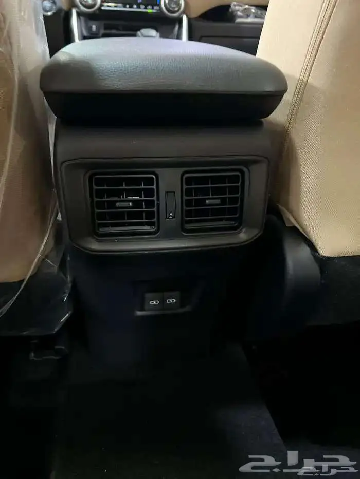 تويوتا -راف فور- فتحه- XLE- هايبرد- 2025-بطاقه -كاش - اقساط 10