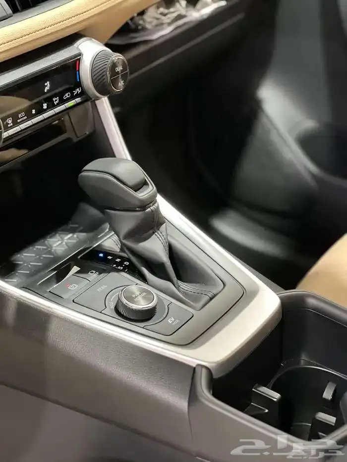 تويوتا -راف فور- فتحه- XLE- هايبرد- 2025-بطاقه -كاش - اقساط 11