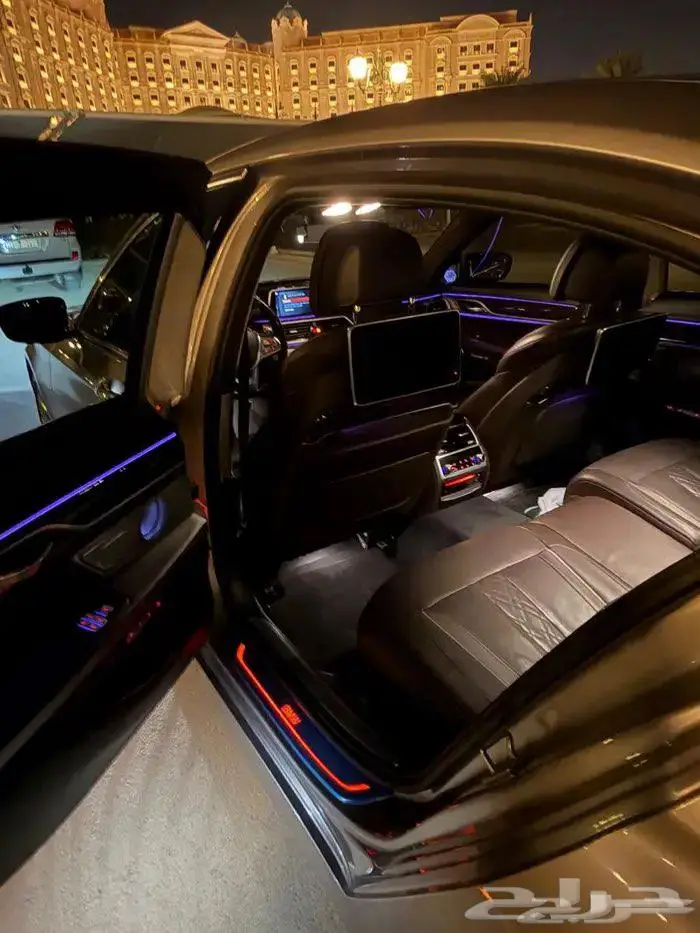 BMW 750LI 2016 فل كامل مالك اول 11