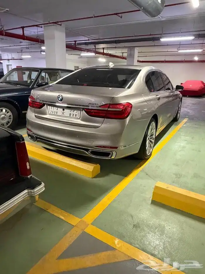 BMW 750LI 2016 فل كامل مالك اول 3