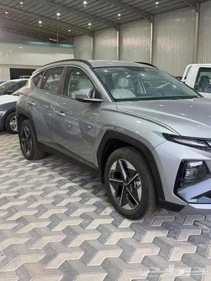 توسان سمارت 2.0 و1.6 للبيع كاش او تقسيط برواتب من 3600 1