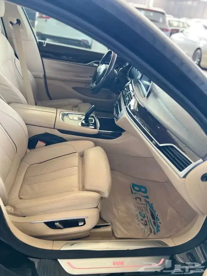 بي ام دبليو 2016 ماشي 170 الف Li 750 12