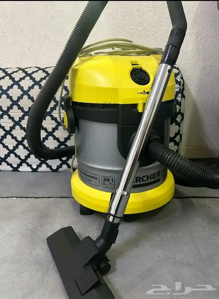 مكنسة كارشر الماني شبه جديد 1
