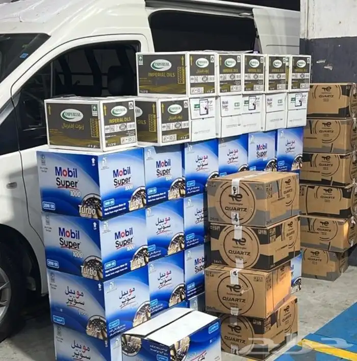 نوفر جميع احتياجاتك من زيوت المحركات سيارات دبابات شاحنات 5