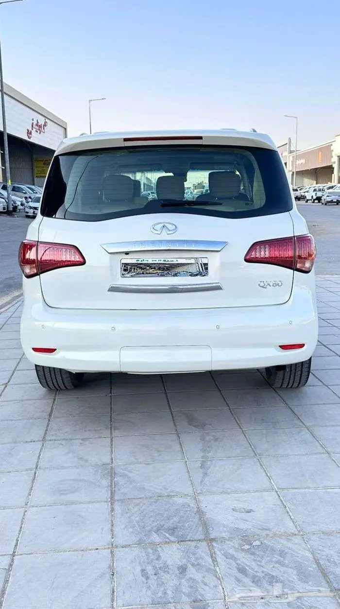 اينفينيتي 2014 QX80 3