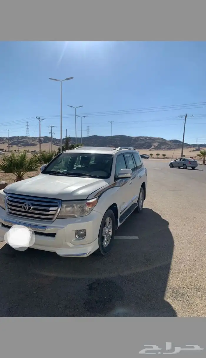 تويوتا صالون 2015 بريمي فل كامل فتحه سقف 8