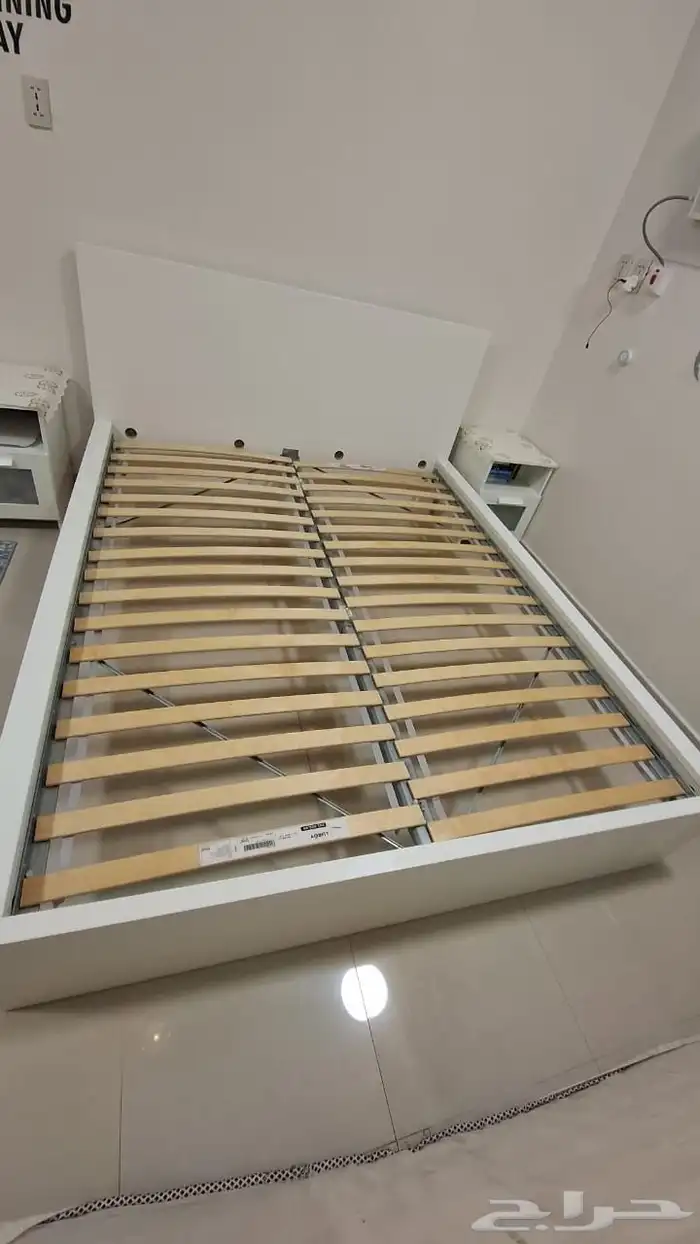 سرير كبير من ايكيا 0