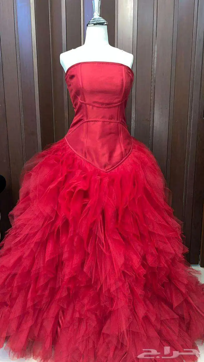 فستان ملكة اوفرح غير ملبوس 0