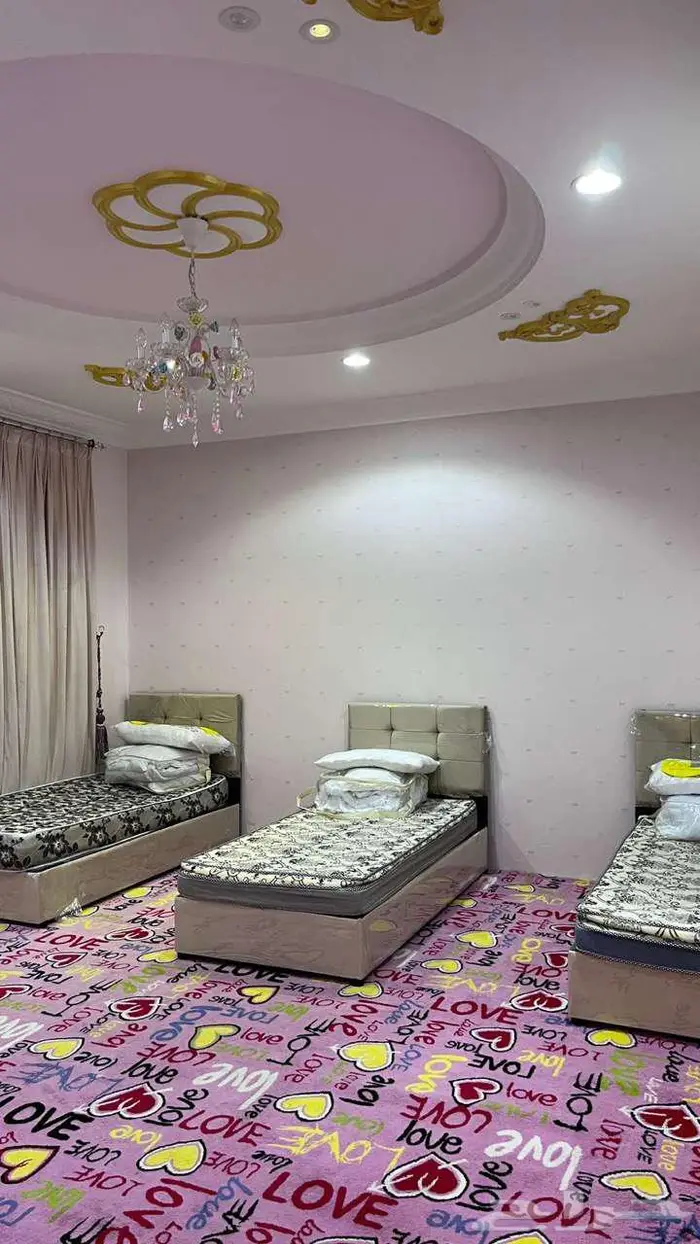 شقة مفروشة فاخرة بحوش للايجار خلف ثانوية الفواز 7