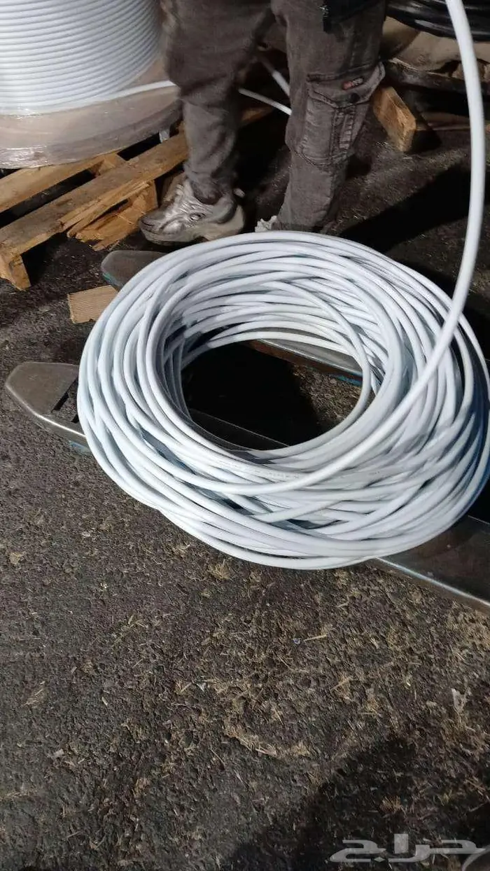 كيبل 10 مللي 3 فاز نحاس ب 1200 1