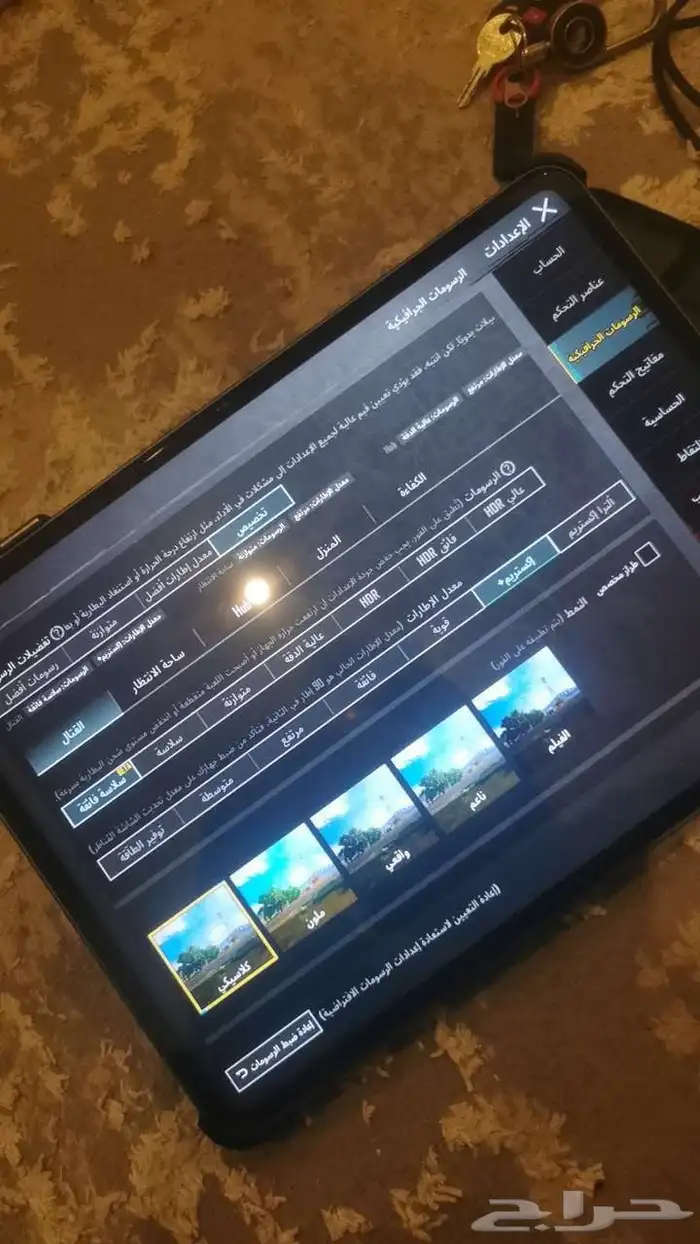 للبيع ون بلس تابلت باد 256 قيقه 12 رام. معاه كرتون وراس شاح 1