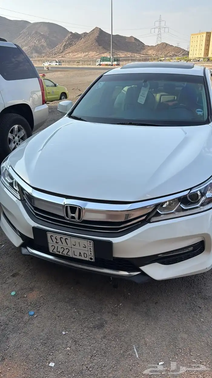 هوندا اكورد2017فل مخمل. 4