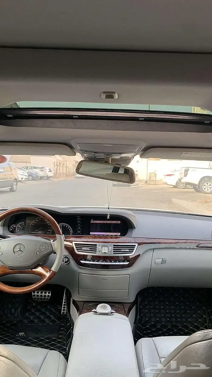 مرسيدس بانوراما 2011 لؤلؤي نظيف 13