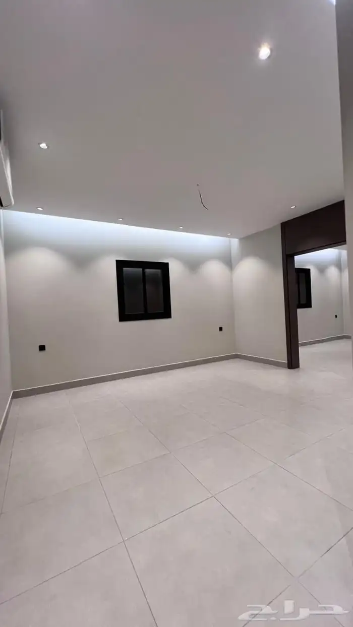 شقه فخمه ( مكيفات - مطبخ)المروه للايجار 6