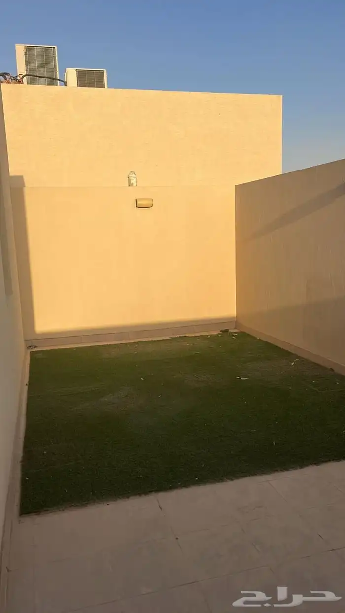 شقه للايجار حي عرقه 0