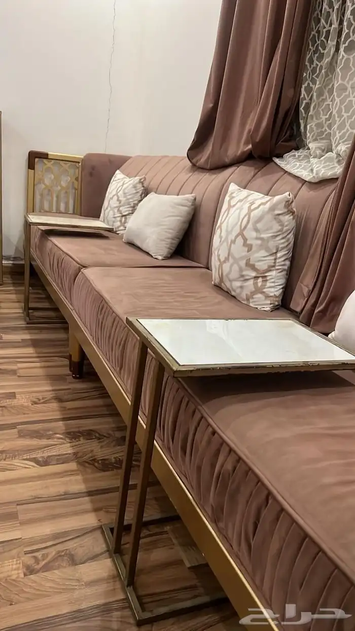 طاولات ضيافة وخدمة 2