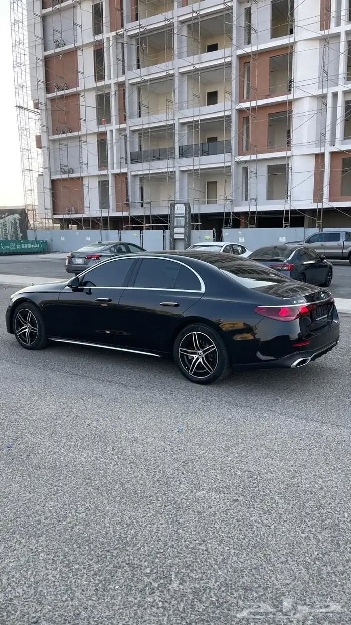 مرسيدس E300 4