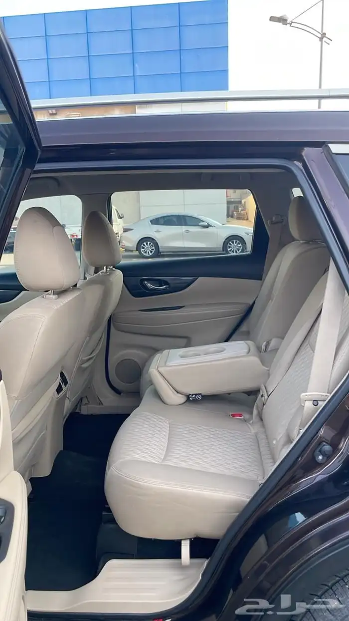 نيسان اكستريل 9