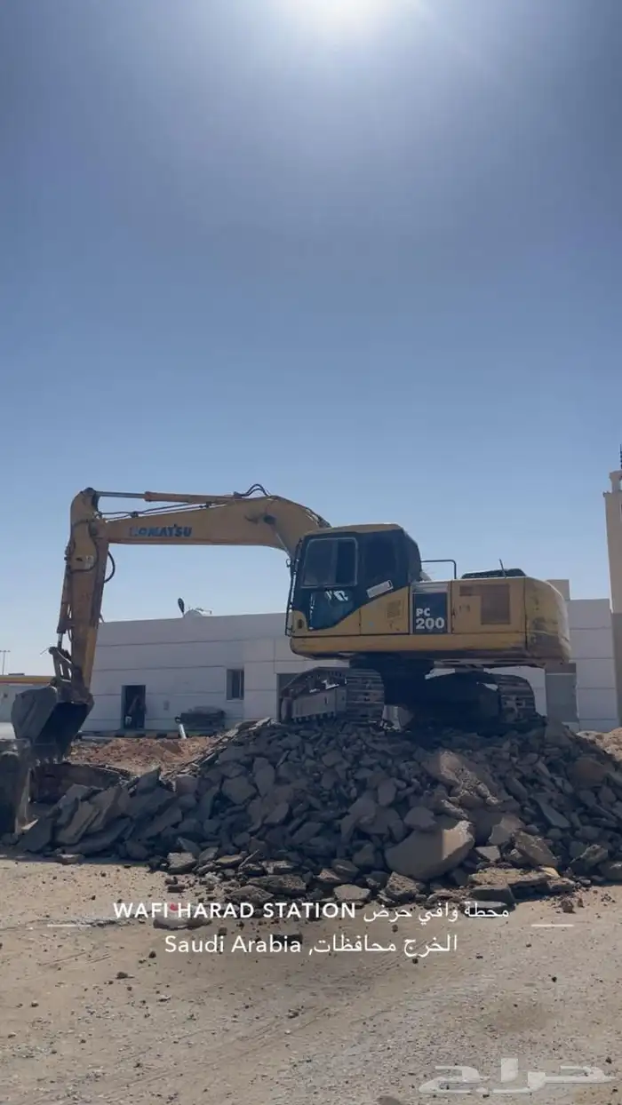 بوكلين كوماتسو داش سبعه للبيع في الخرج 0