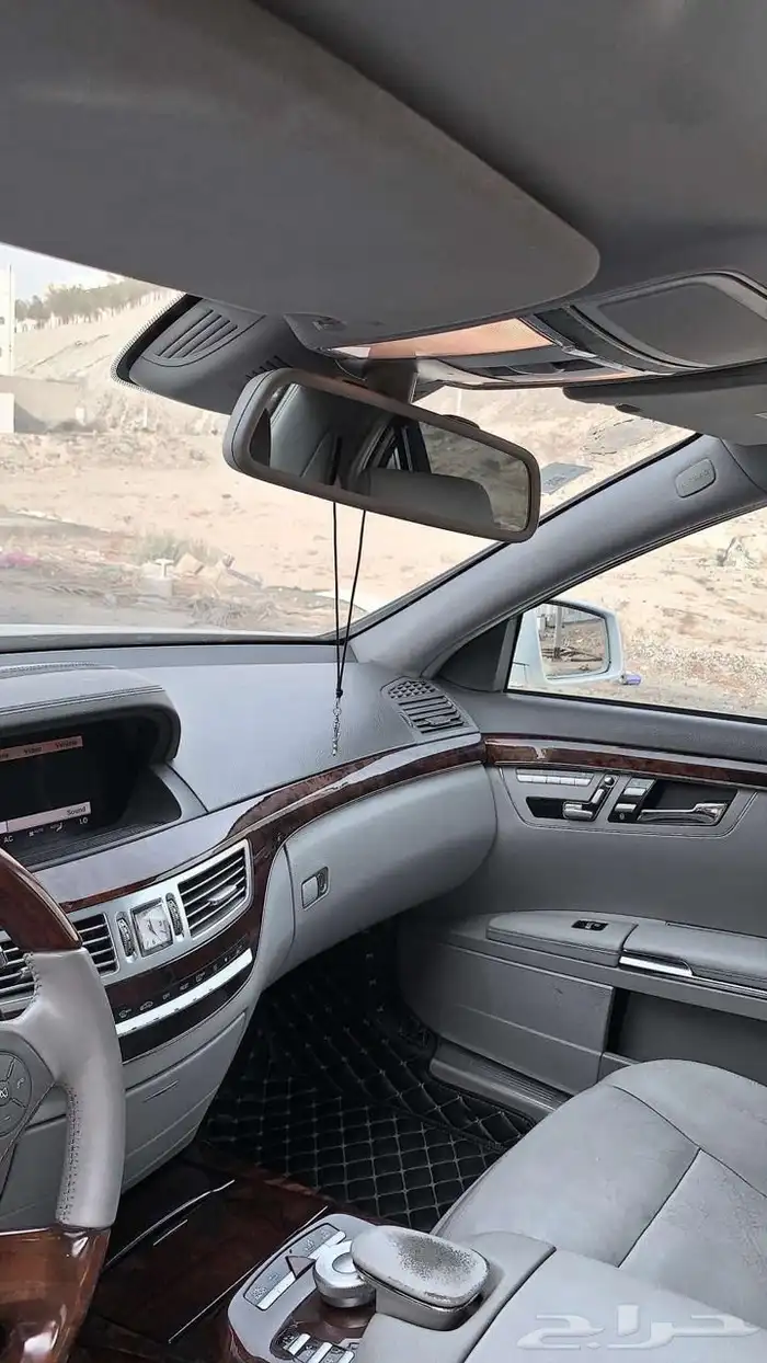 مرسيدس بانوراما 2011 لؤلؤي نظيف 5