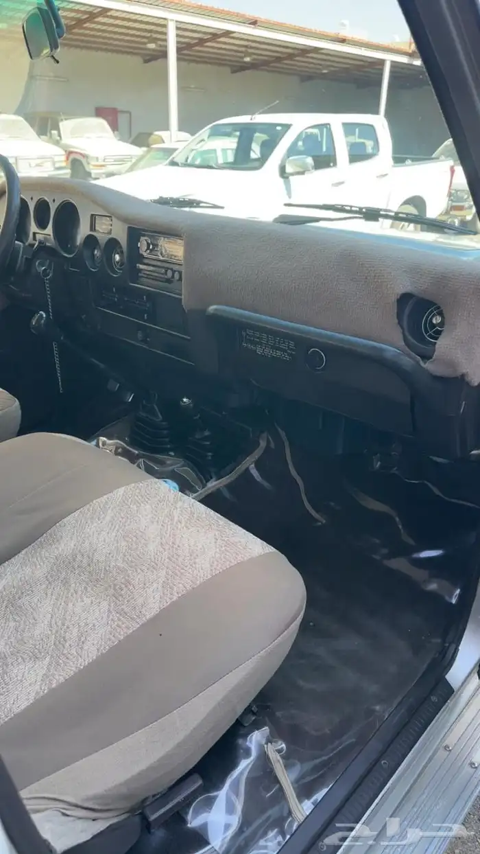 للبيع صالون موديل 89 G 7