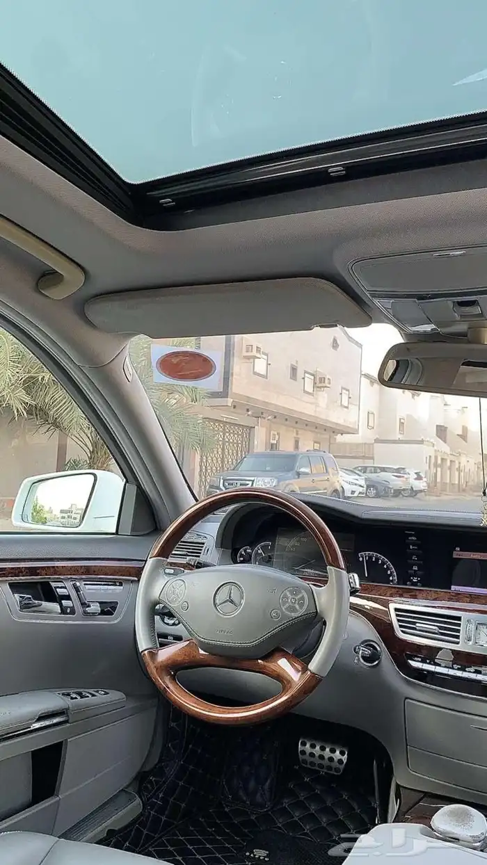 مرسيدس بانوراما 2011 لؤلؤي نظيف 10