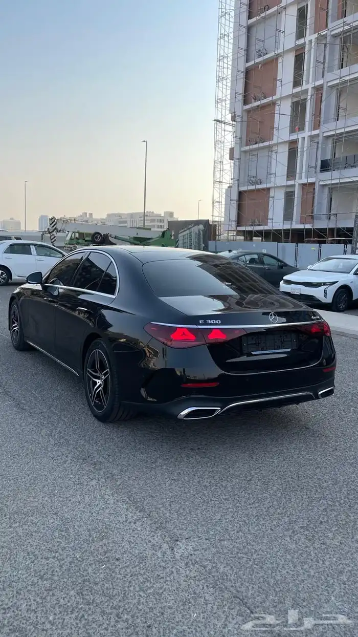 مرسيدس E300 6