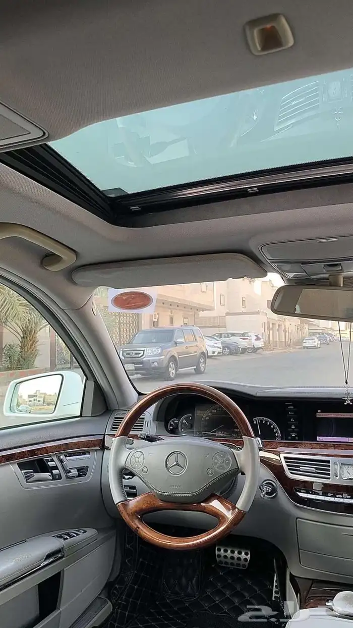 مرسيدس بانوراما 2011 لؤلؤي نظيف 24