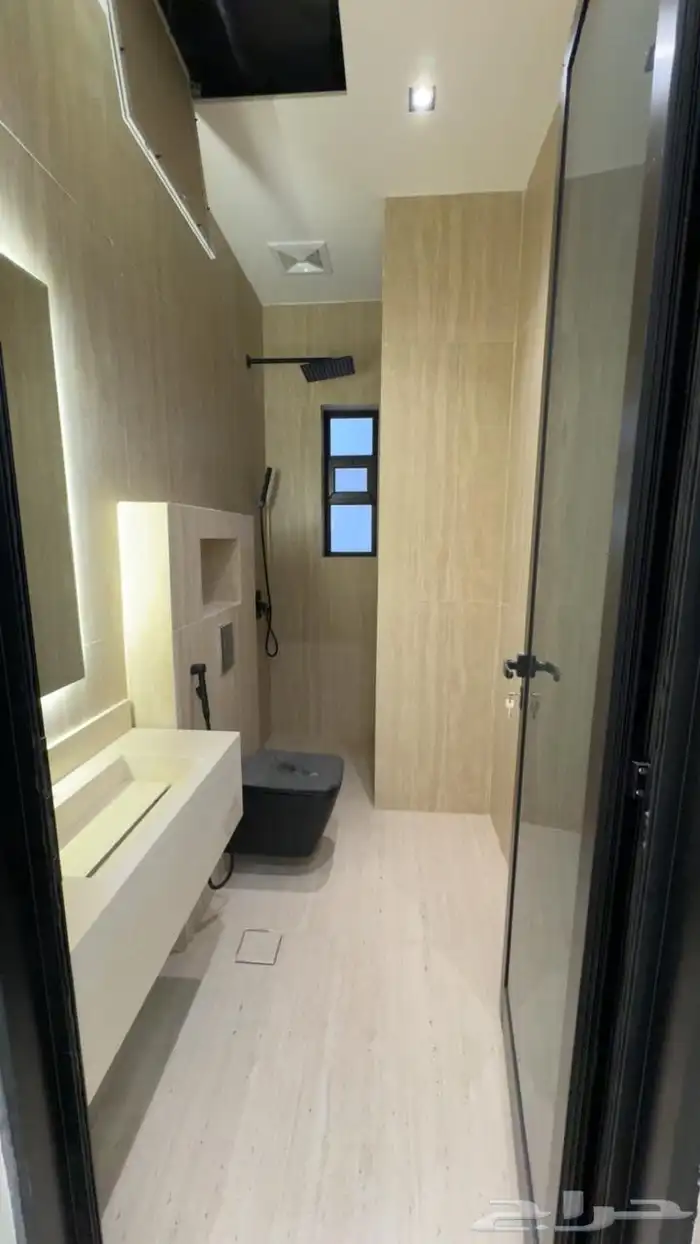 فيلا فاخرة مع شقة في حي البيان 29