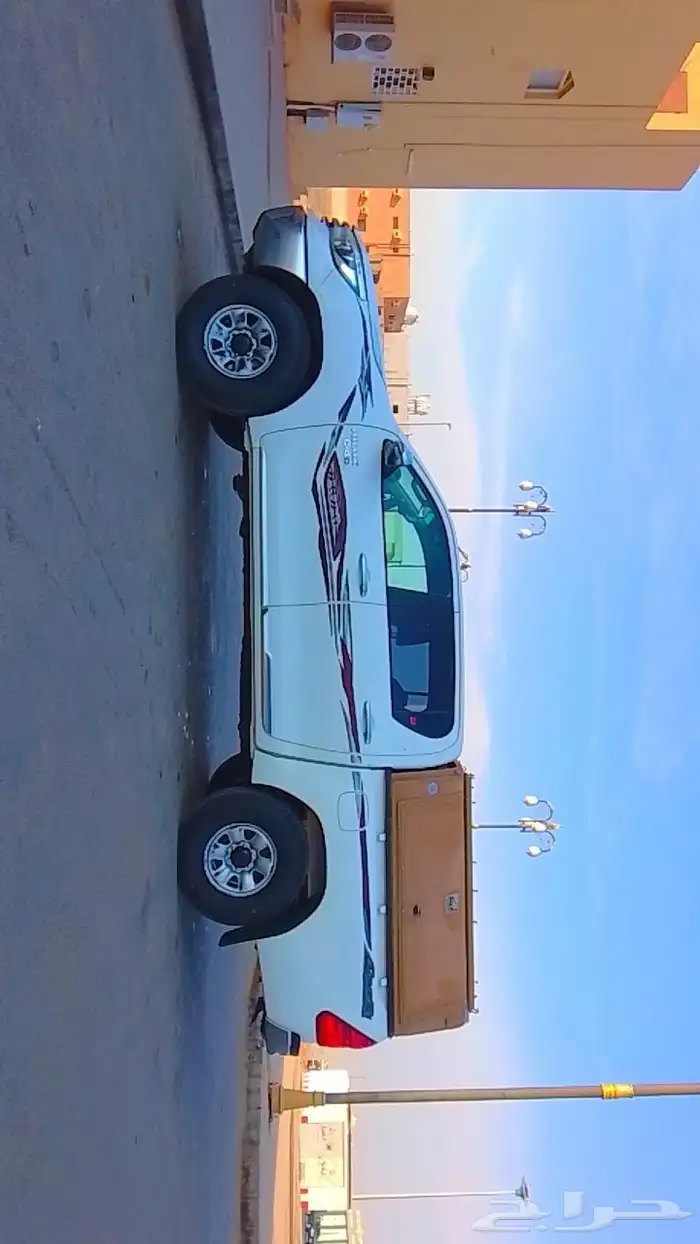 هايلوكس 2020 دبل ديزل 2800 بلد وعليها اضافات 2