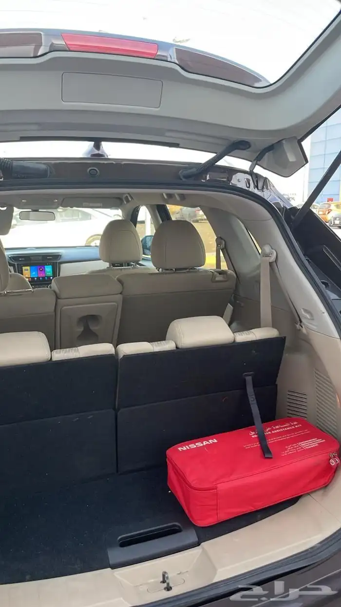 نيسان اكستريل 8