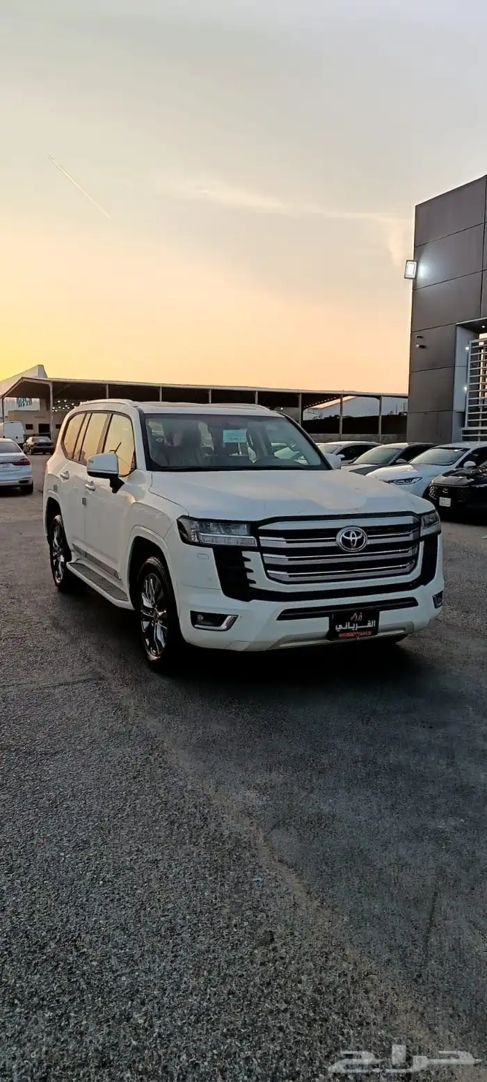 تويوتا جى اكس ار موديل 2024عداد3000الف 4