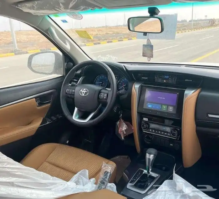 تويوتا فورتشنر بنزين 2025 VX1 متوفر بالاقساط 2