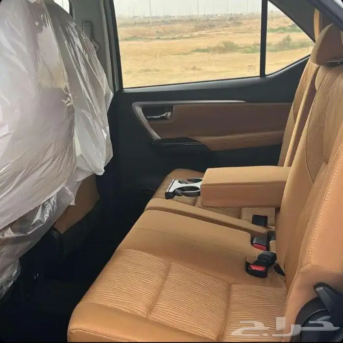 تويوتا فورتشنر بنزين 2025 VX1 متوفر بالاقساط 3