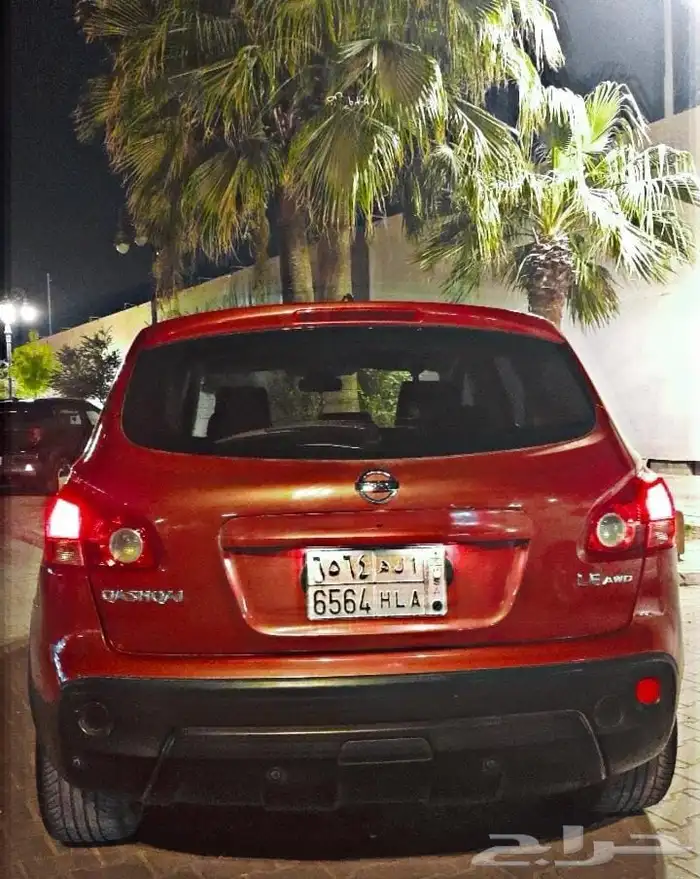 للبيع سيارة نيسان قاشقاي 1