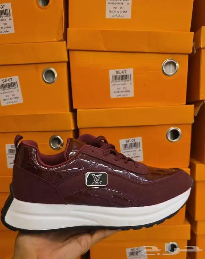 شنط شوزات ساعات جمله وتجزئه لتواصل واتس 5