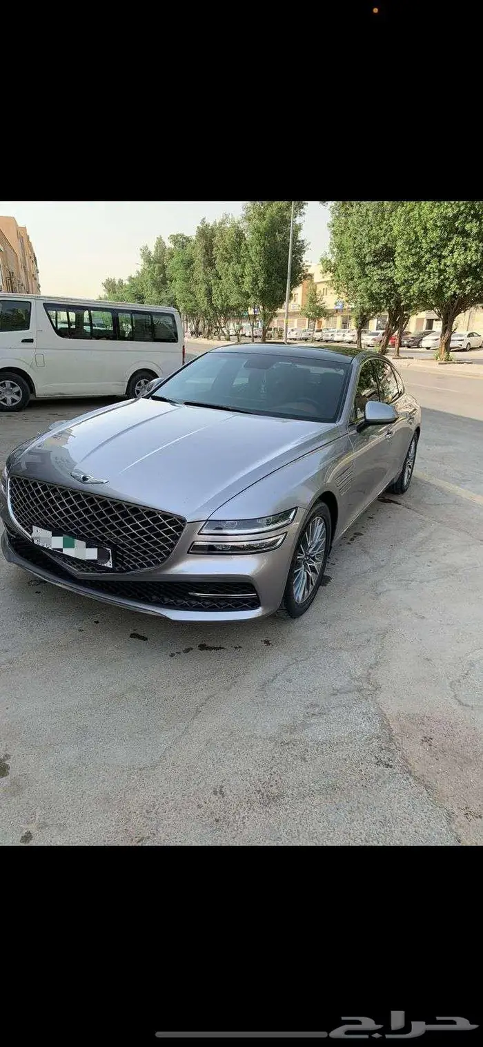 جينسس G80 2022 برستيج ممشى قليل 1