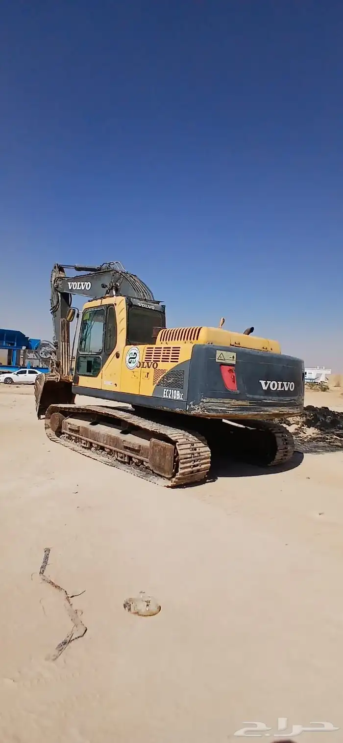 حفار بوكلين فولفو 2011 1